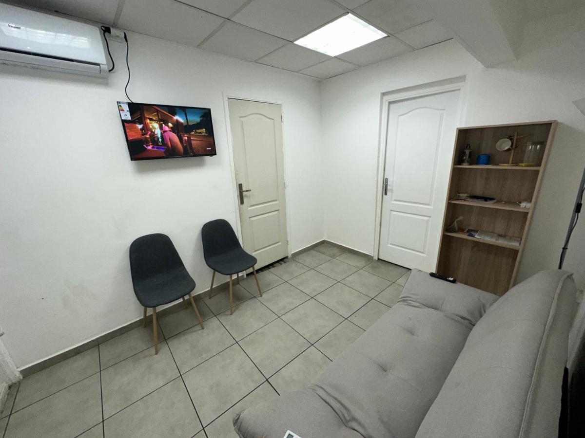 Azur Hotel Saint-Denis Extérieur photo