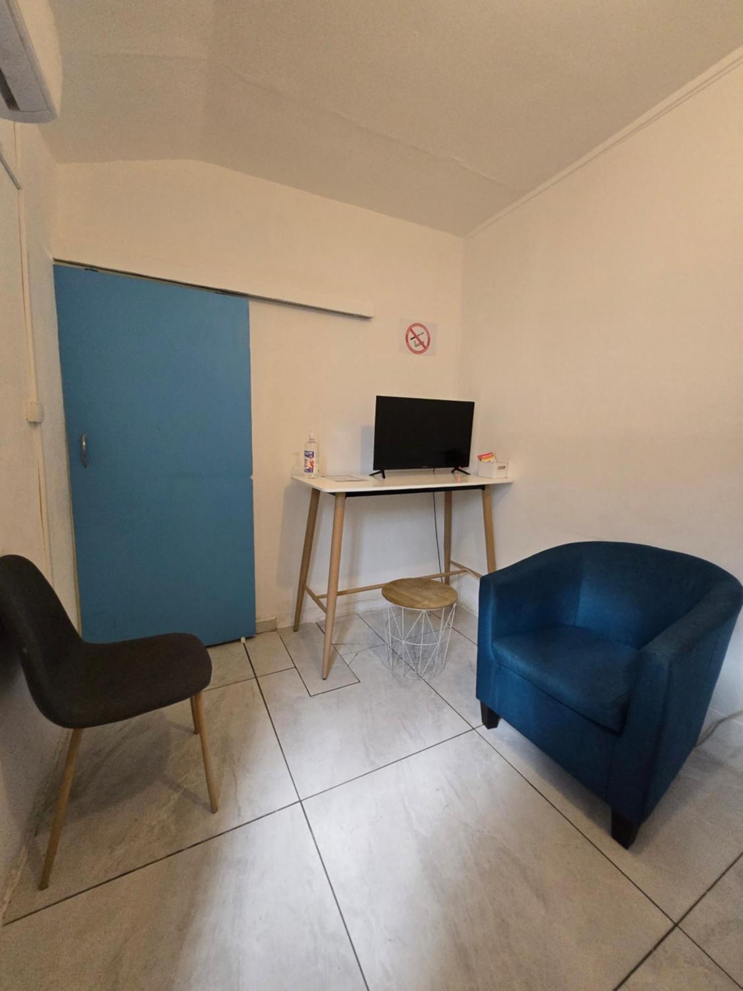 Azur Hotel Saint-Denis Extérieur photo
